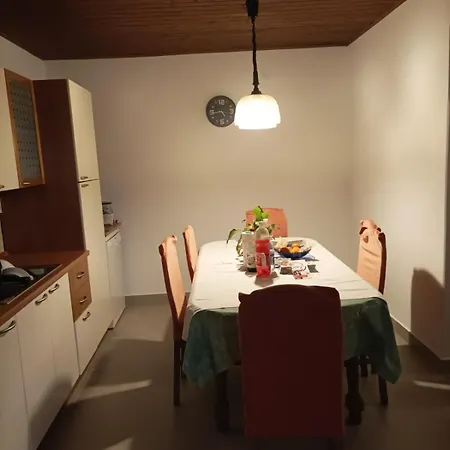 Apartament Nameless Party Smoljanci